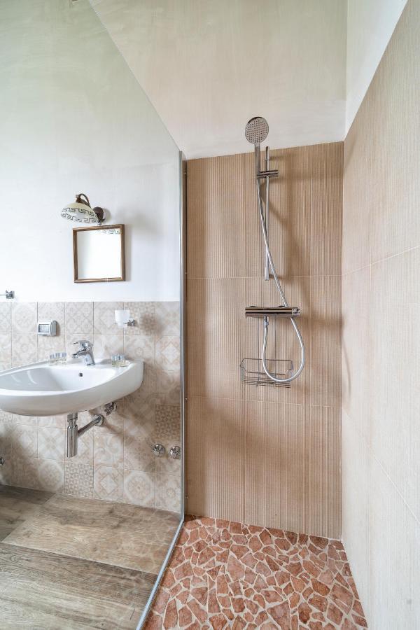 Agriturismo Tenuta Del Grillaio อัคควาวิวา เดลเล ฟอนติ ภายนอก รูปภาพ
